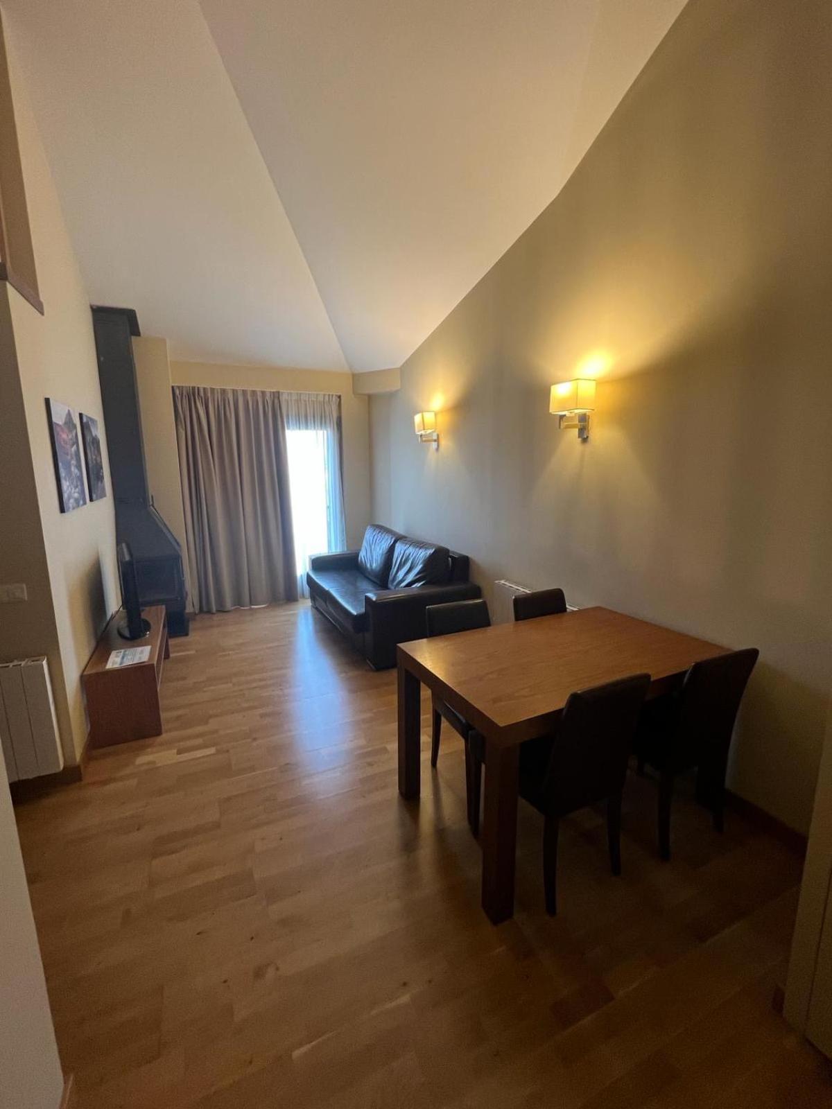 Residence Cerdanya Bourg-Madame Buitenkant foto